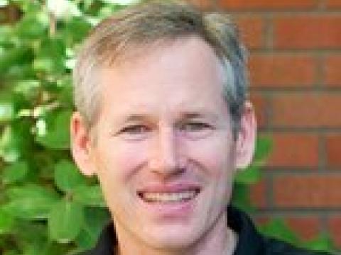 Headshot of Ken Prehoda.