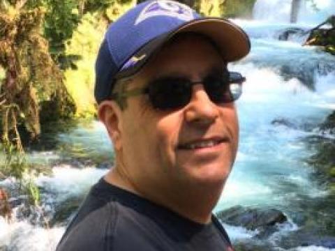 Portrait of Jeff Bugonian.